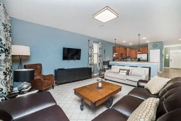 9BR 5BA Pool Home in ChampionsGate