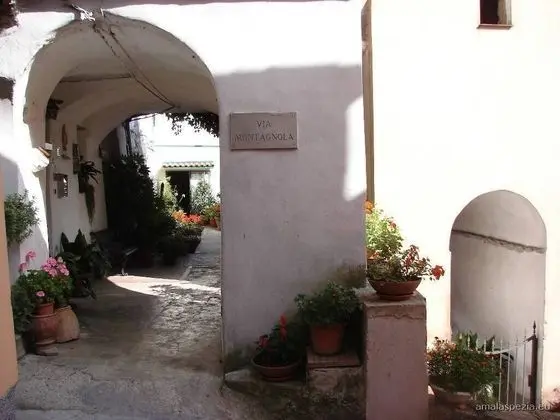 A due Passi da Levanto e Dalle Cinque Terre