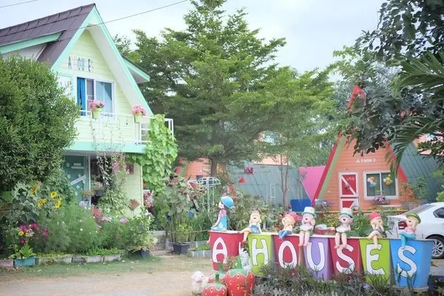 A Houses Homestay