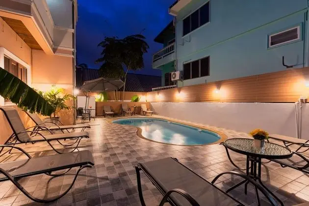 A&J Boutique Hotel Nanai - Havuz