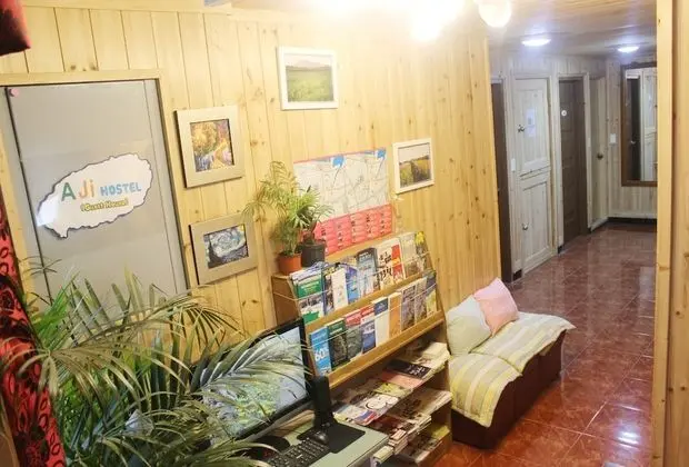 A Ji Hostel