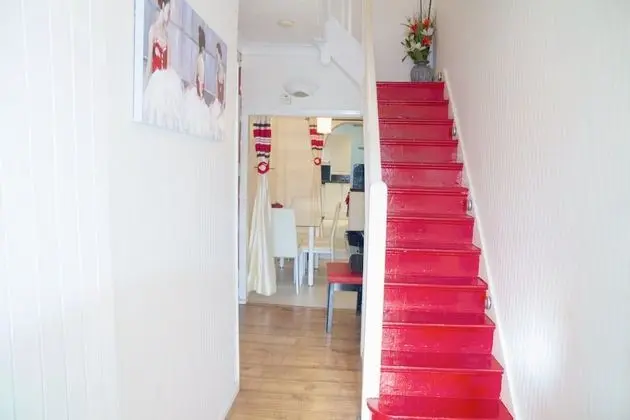 A & L Lodgings - Lobi