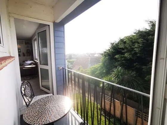 A Place With A View - 2 bed Village Apartment