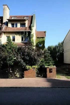 A Place Like Home Apartamenty Wiewiorcza - Dış Mekan