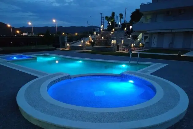 A Ponte Studios and Apartments - Havuz