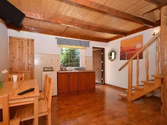 A Quiet Cottage in a Seaside Village. Living Room, two Bedrooms, a Large Garden - Yerinde Yemek