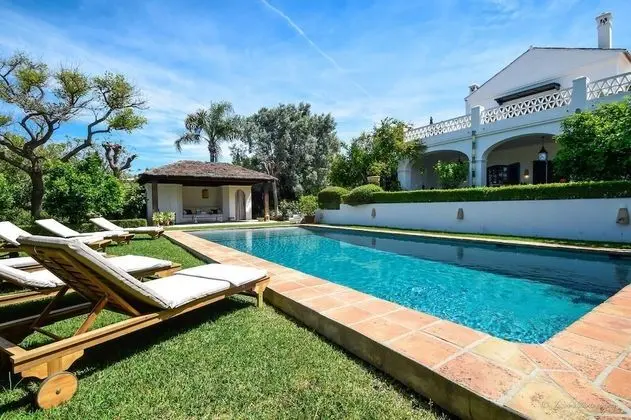 A Real Oasis In Colonial Style Villa - Öne Çıkan Resim
