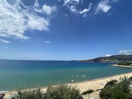 Hotel à Rena d'Oru