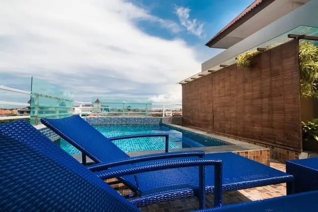 A Residence - Havuz
