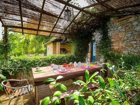 A Rustic House set in the Tuscan Landscape