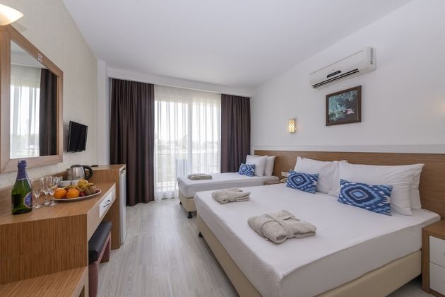 A Hotel SideFotoğrafı