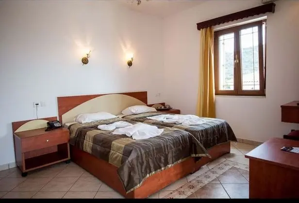 A Spacious and Bright Studio With Balcony - Oda