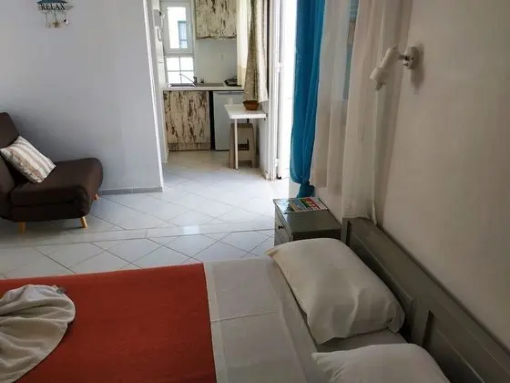 A Studio With a Large Balcony on the 2nd Floor - Öne Çıkan Resim