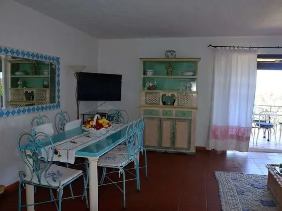 Villa With a Swimming Pool, Overlooking the Crystal-clear Waters of the Costa Smeralda - Yerinde Yemek