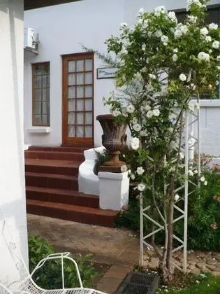 A Tapestry Garden Guest House - Dış Mekan