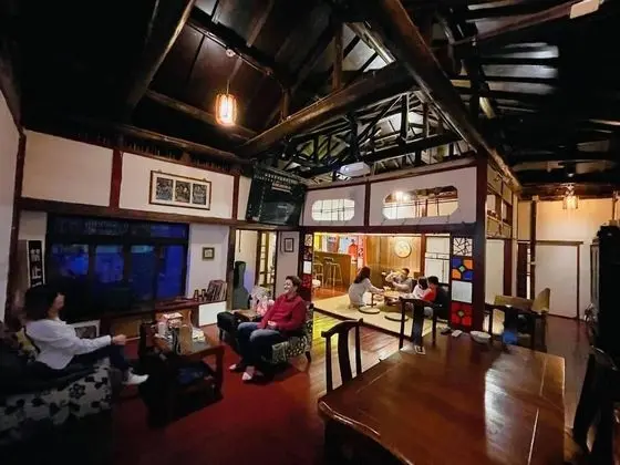 A Touch of Zen ─ A Restored Japanese Colonial Era Guest House - Lobi