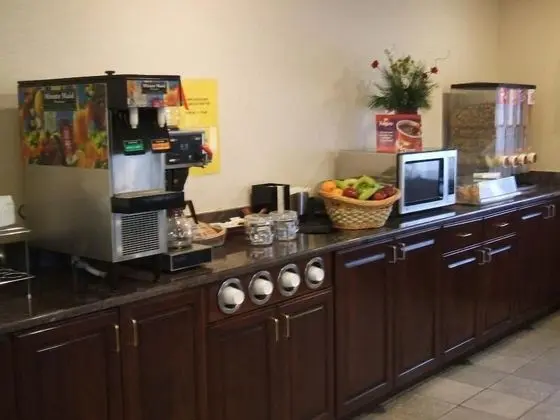 A Victory Hotel - Southfield