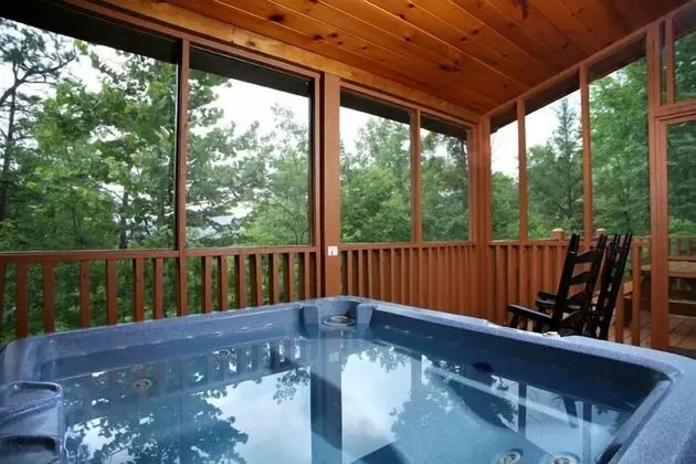 A Walk in the Clouds by Jackson Mountain Homes - Havuz