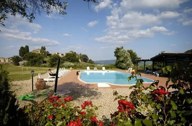 In a Wonderful Medieval Village on the Tuscan Hills, With air Conditioning - Havuz