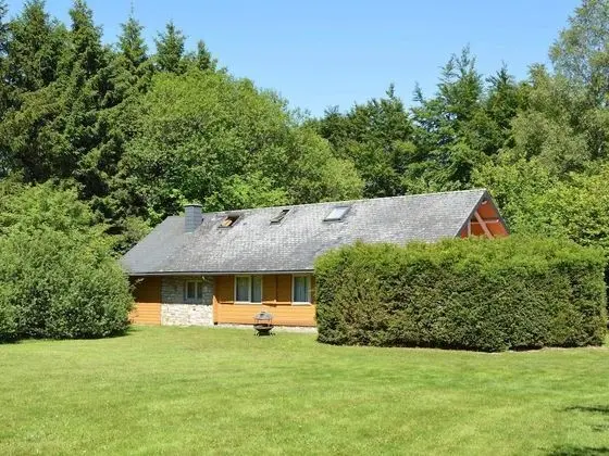 A Wooden Chalet Located in a Quiet and Green Environment, for 5 People