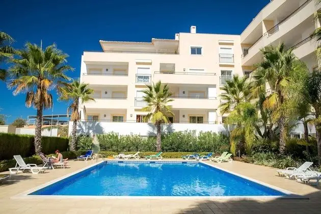 A04 - Large Modern 1 bed Apartment with pool by DreamAlgarve
