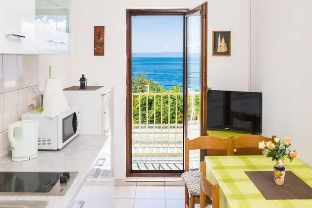 A1 - apt Next to the Beach w Balcony and sea View - Öne Çıkan Resim