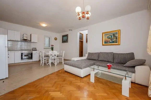 A1 - apt w. the sea View, two Terraces and Garden - Öne Çıkan Resim