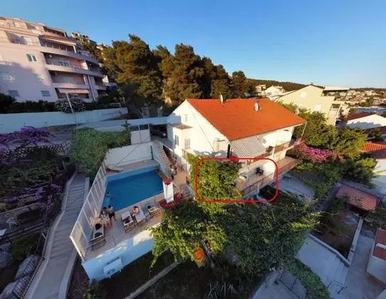 A1-apt w. Shared Pool & Balcony,next to the Beach