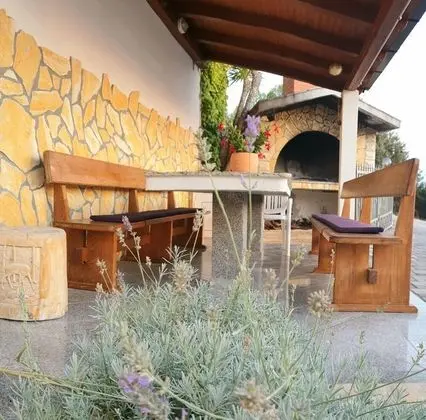 A2 - apt w. Terrace, Just 3 min Walk to the Beach