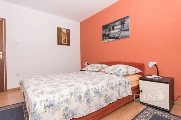 A2 Large apt With the big Terrace & Great sea View