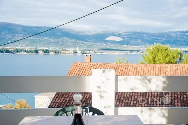 A2 Large apt With the big Terrace & Great sea View