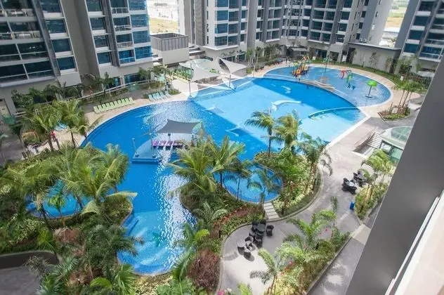 A2 LUXURY Atlantis Family Suites- Pool View-Jonker Melaka - Havuz