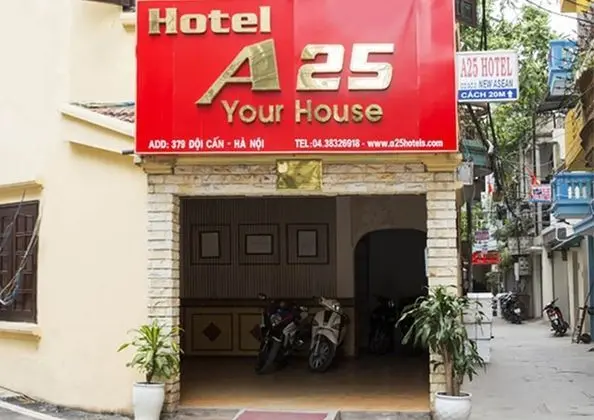 A25 Hotel - Doi Can 1