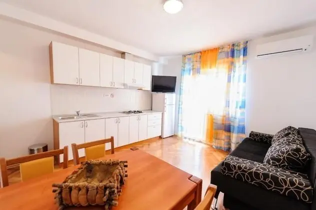 A3 Apt w Balcony & sea View,2 min Walking to Beach
