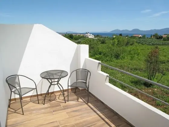 A3 - Modern apt With Balcony, sea View & Parking