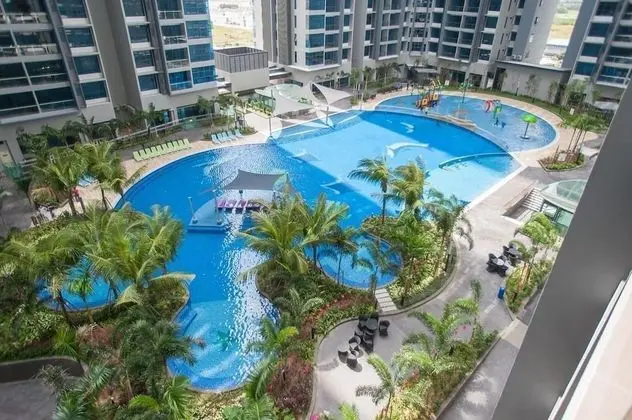 A5 FAMILY Suites 4-6pax-Atlantis-Smart TV-Melaka-WIFI