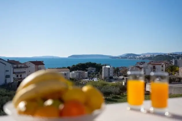 A5 - Spacious apt With the sea View & use of Pool