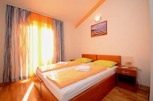 A6 - apt With 2 Balconies, 5 min Walking to Beach
