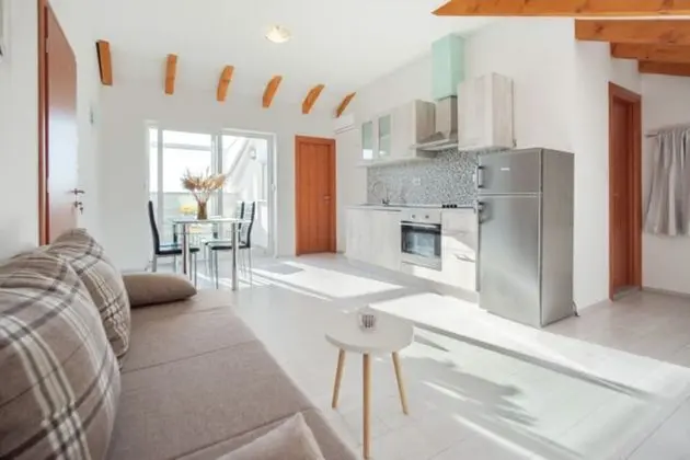 A6 - Spacious apt With the sea View & use of Pool - Öne Çıkan Resim