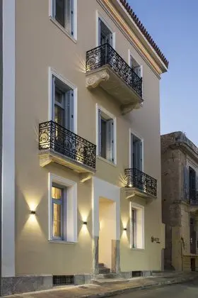 A77 Suites by Andronis