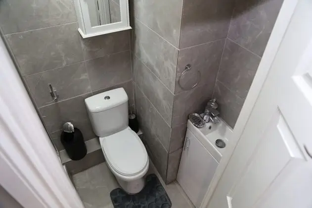 Aa Guest Room6 Near Royal Arsenal - Banyo Tipleri