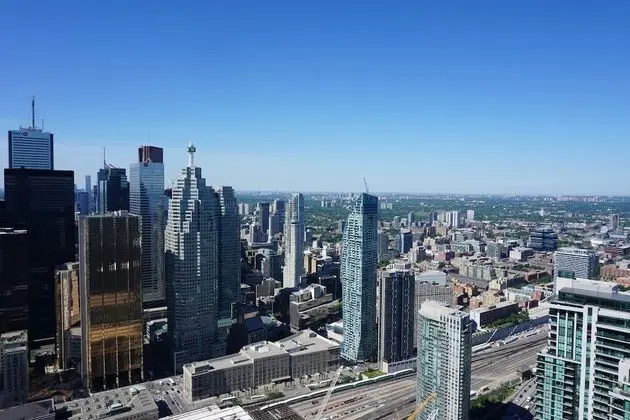 Aaira Suites at 1 York St
