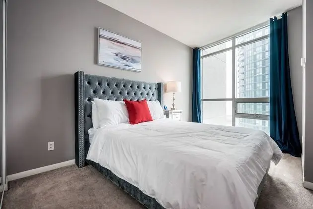 Aaira Suites at Fort York - Oda