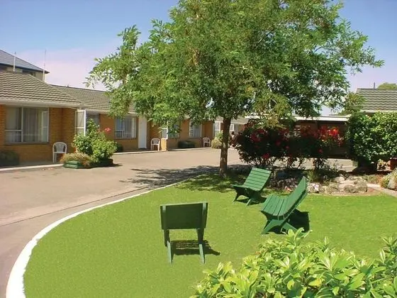Aalton Motel
