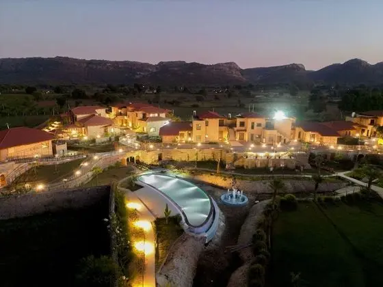 Aamaghati Wildlife Resort - Dış Mekan