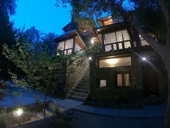 Aamod Monolith Resort Bhimtal - Dış Mekan
