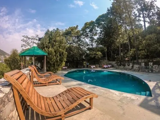 Aamod Monolith Resort Bhimtal - Havuz