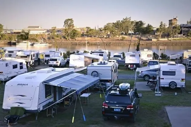 AAOK Riverdale Caravan Park - Dış Mekan