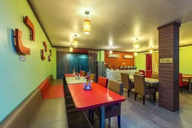 Hotel Aarian Aatithya - Yerinde Yemek