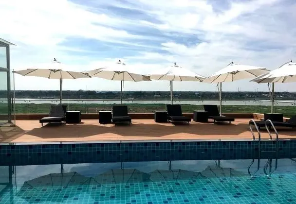 Aaron Vientiane Hotel